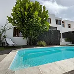 Calma En Teguise, 